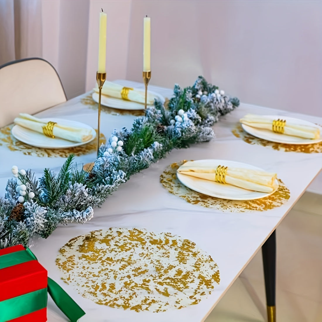 Jogo de Mesa Descartável em Malha Dourado Luxo