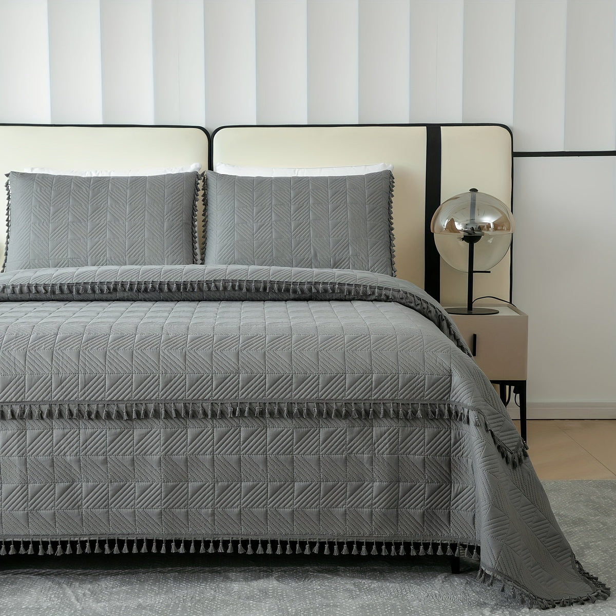 Cobre-Leito Quadrado com Tassel Macio