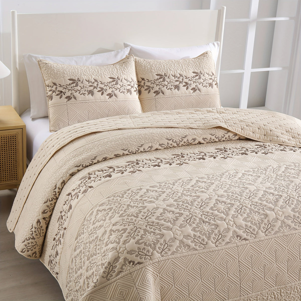Jogo de Cama Bordado Patchwork