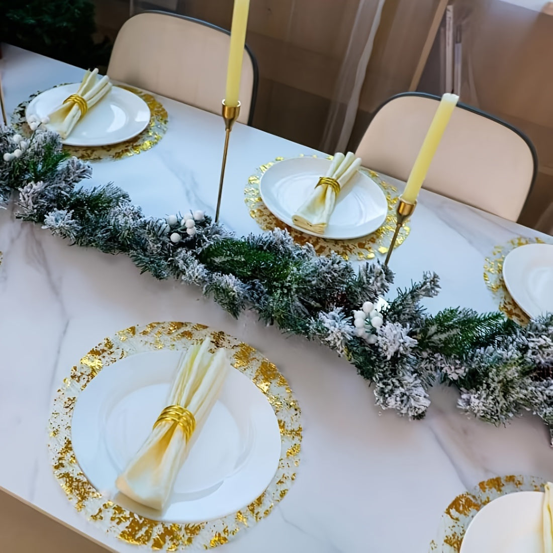 Jogo de Mesa Descartável em Malha Dourado Luxo