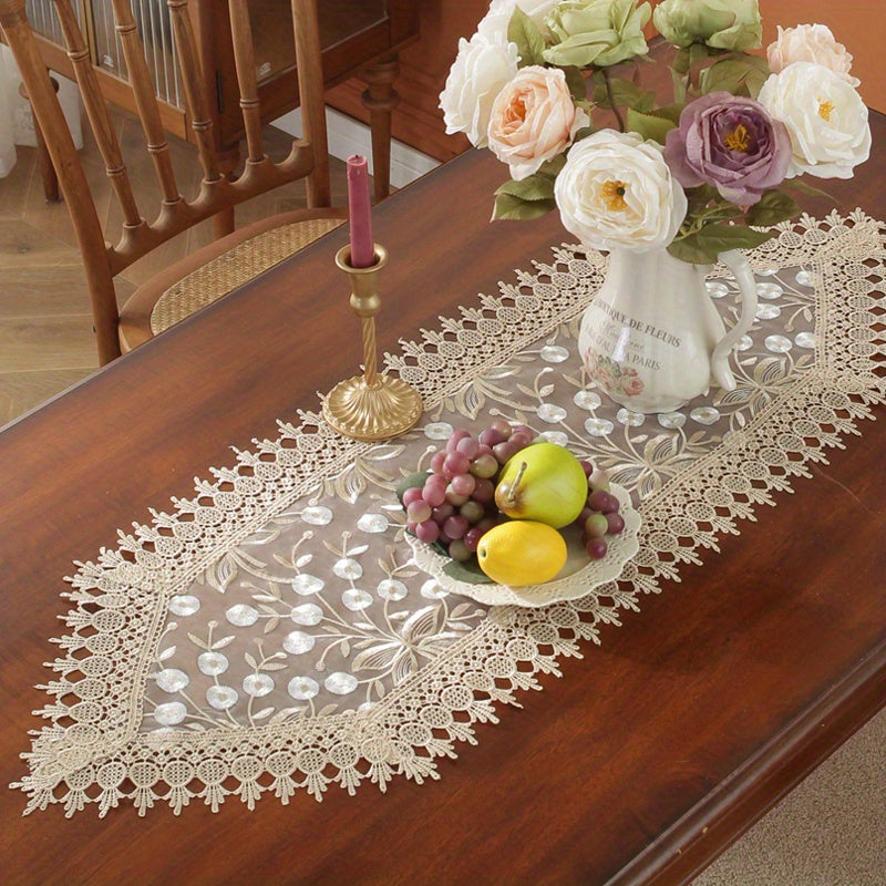 Caminho de Mesa Branco em Organza