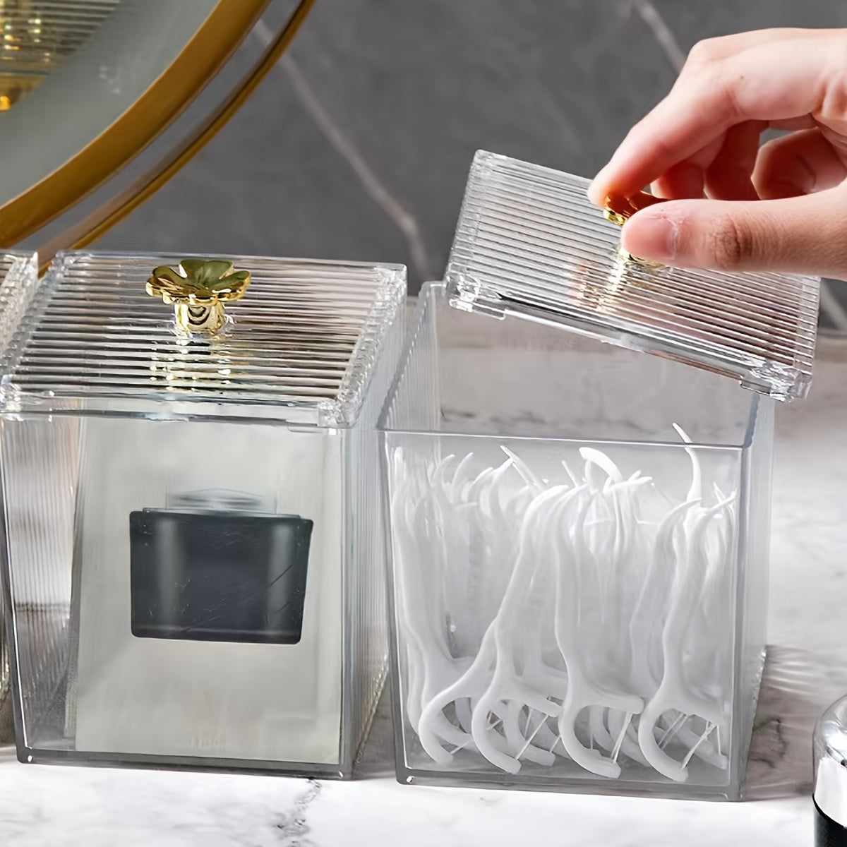Porta-Algodão Acrílico com Detalhes Dourados