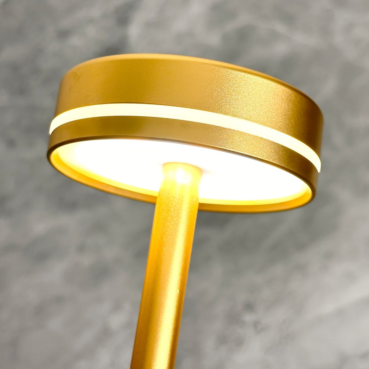 Luminária de Mesa Touch Iluminação 3 Cores