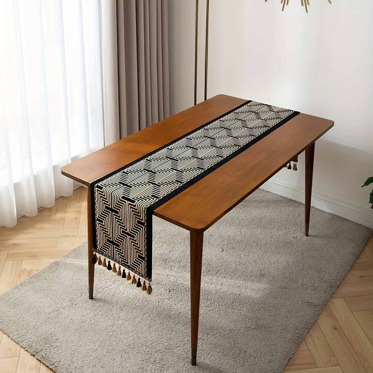 Caminho de Mesa Jacquard Luxo em Tassel
