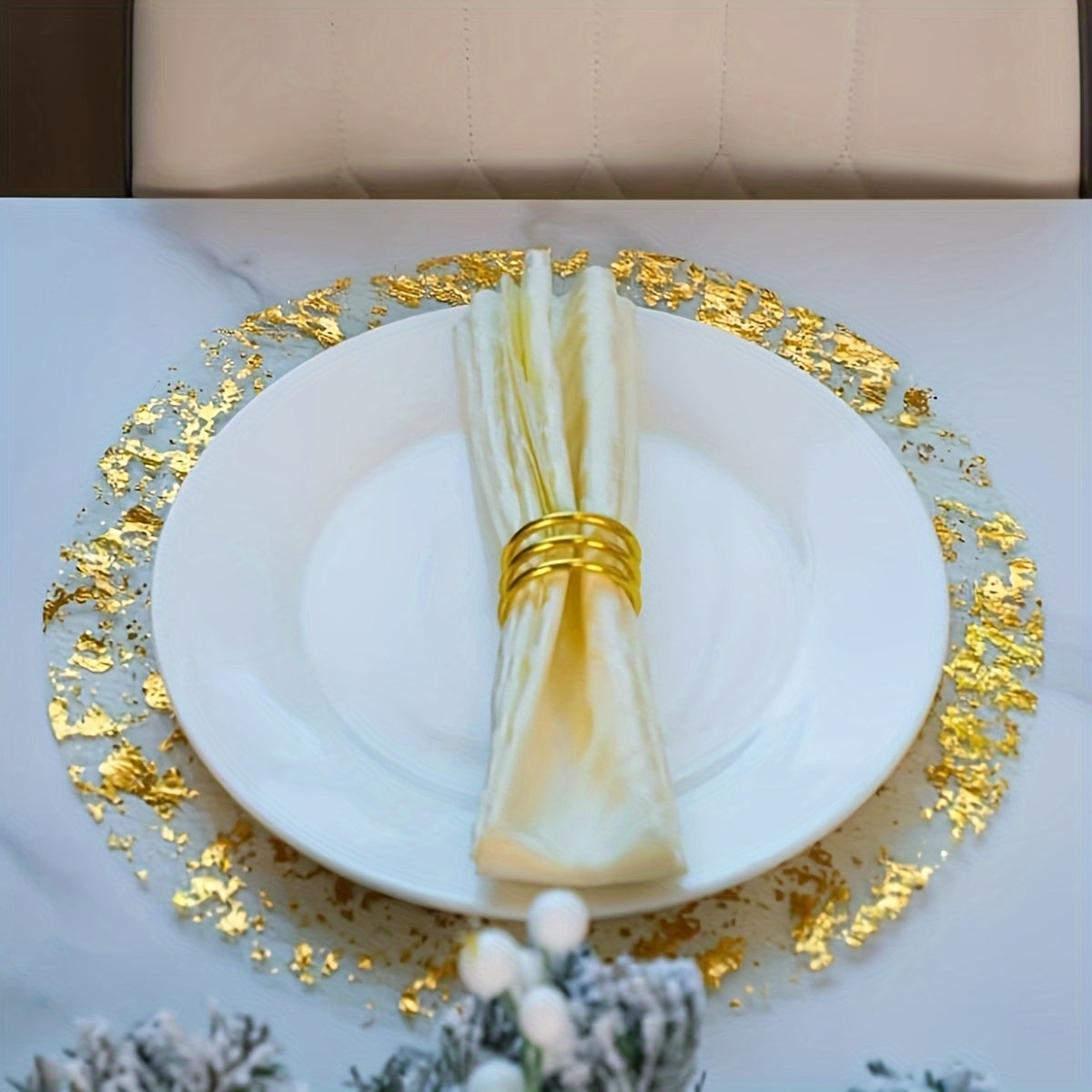 Jogo de Mesa Descartável em Malha Dourado Luxo