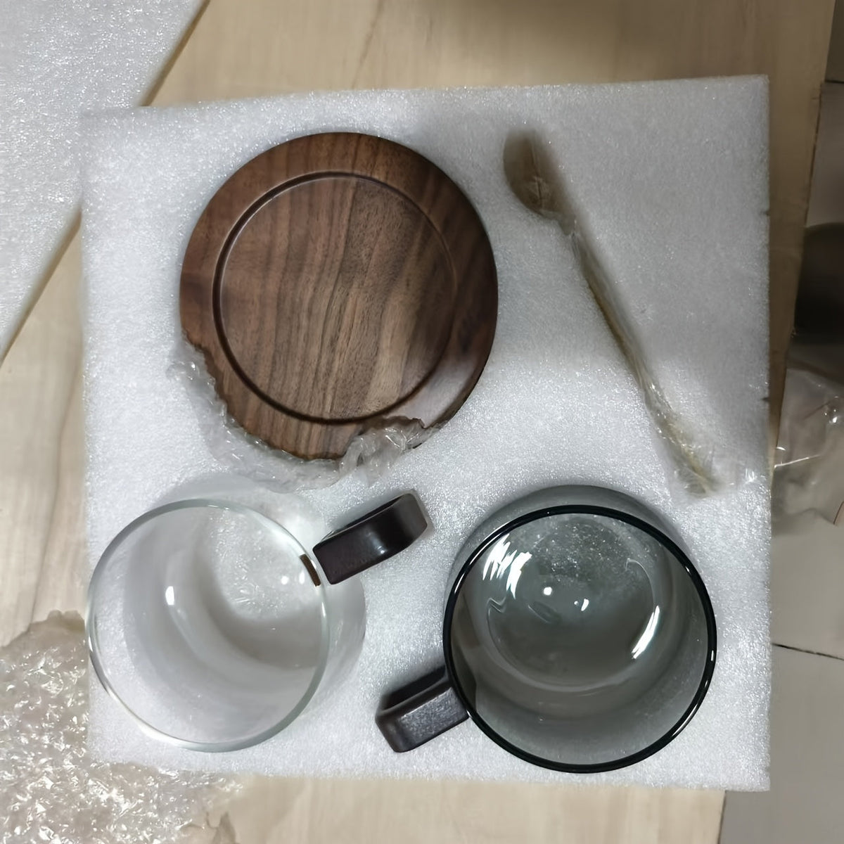 Conjunto de Xícaras de Café com Pires e Cabo de Madeira